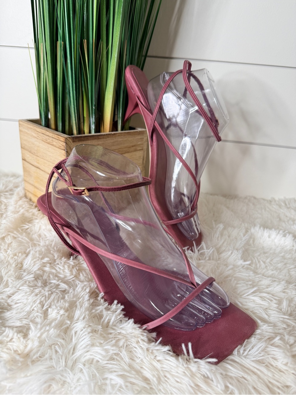 Jeffrey Campbell Leeda Ankle Strap Kitten Heel Leather Sandals Mauve Size 11 - Picture 2 of 9